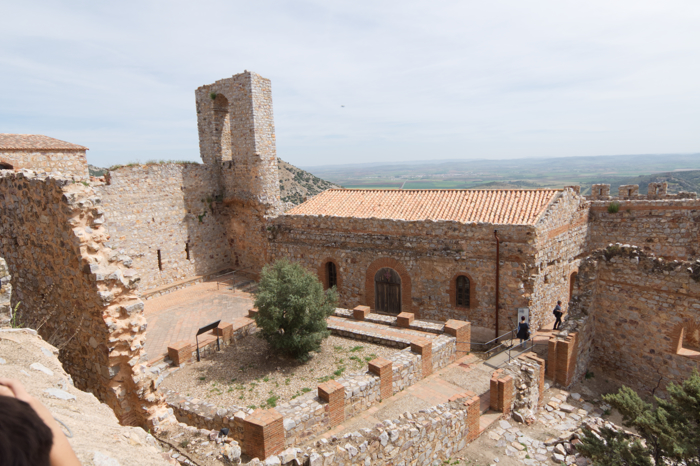 Claustro del castillo convento de Calatrava la Nueva